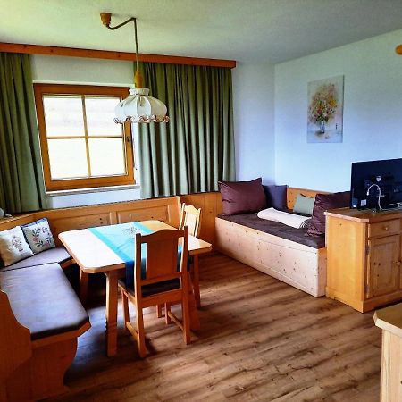 Andrea Apartment Fügen Екстериор снимка